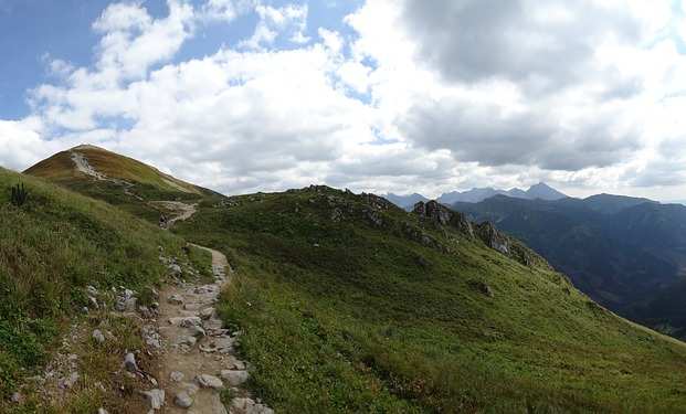 Tatry znów dla turystów!