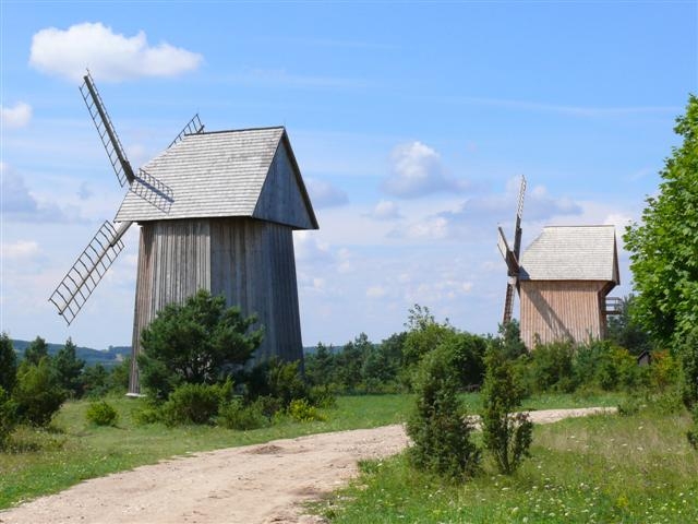 Muzeum Wsi Kieleckiej – skansen w Tokarni