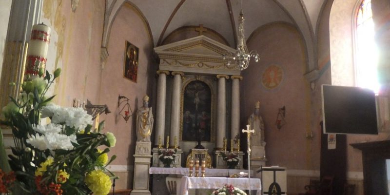 sOłtarz główny w kunowskim kościele