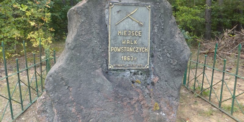 sPomnik powstańczy w Sudole