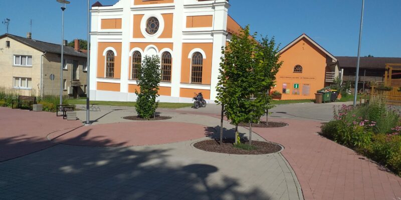 Sabile. Dawna synagoga pełni dziś funkcję centrum informacji turystycznej.