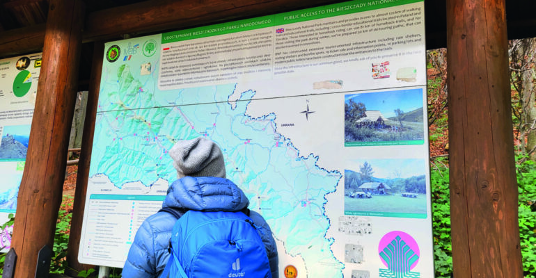 Długie drogi książek i map